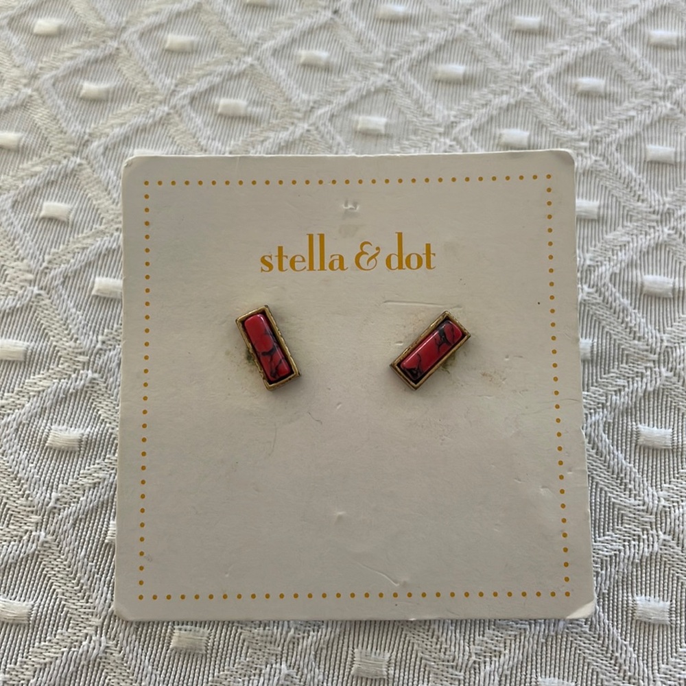 Deja Vu stone earrings